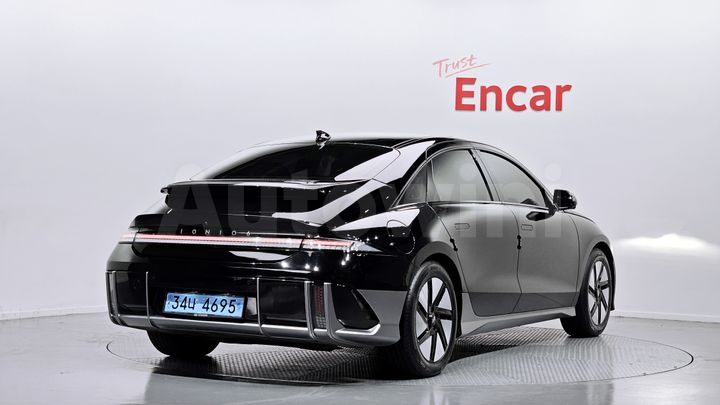 Hyundai Ioniq 2023 — 2