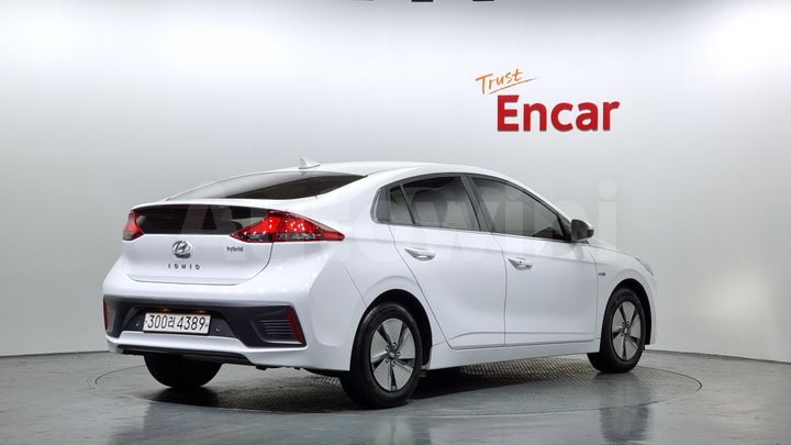 Hyundai Ioniq 2020 — 2