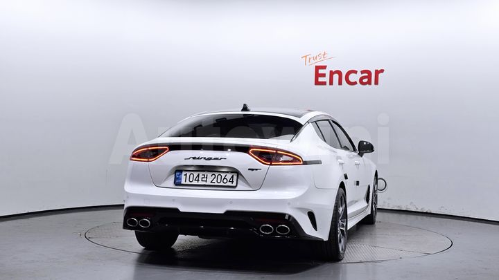 Kia Stinger 2018 — 4