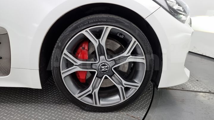 Kia Stinger 2018 — 5