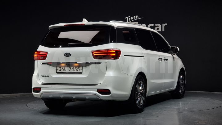 Kia Carnival 2019 — 2