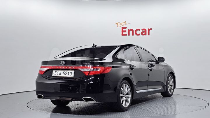 Hyundai Grandeur 2015 — 2