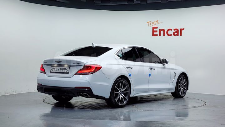 Genesis G70 2020 — 2