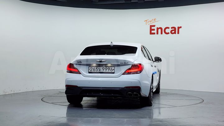 Genesis G70 2020 — 4