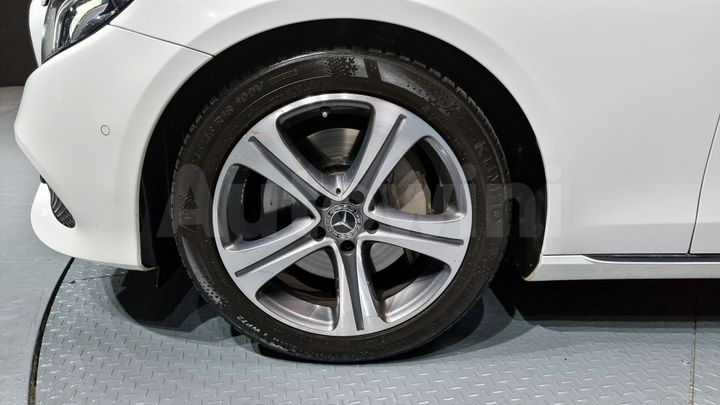 Mercedes Benz E Class 2019 — 5