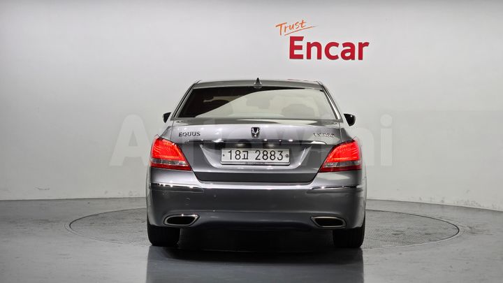 Hyundai Equus 2010 — 4
