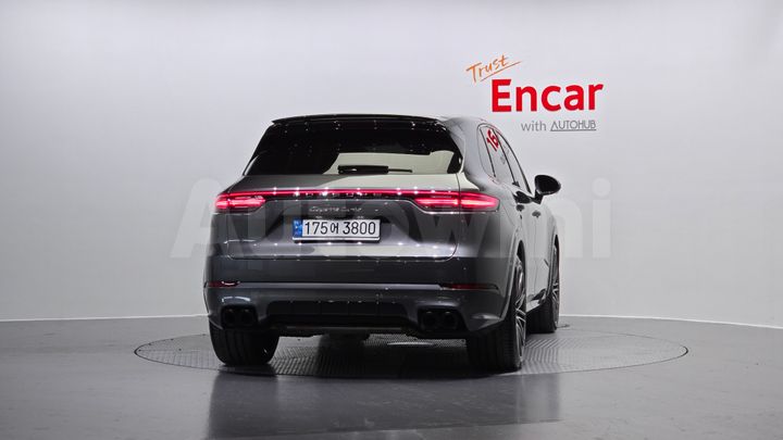 Porsche Cayenne 2022 — 4