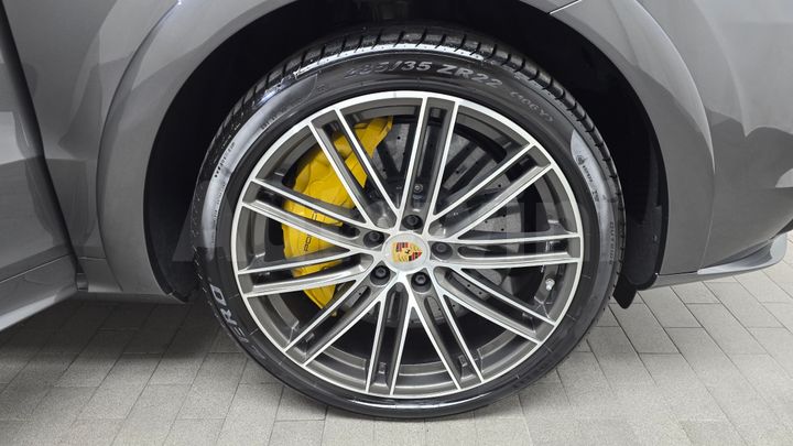 Porsche Cayenne 2022 — 5