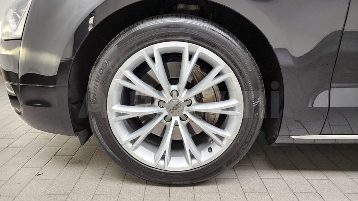 Audi A8 2014 — 5