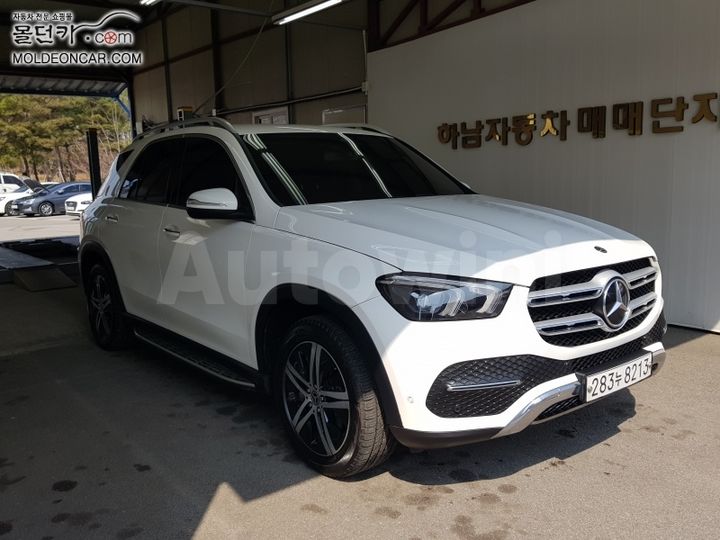 Mercedes Benz GLE Class 2019 — 3