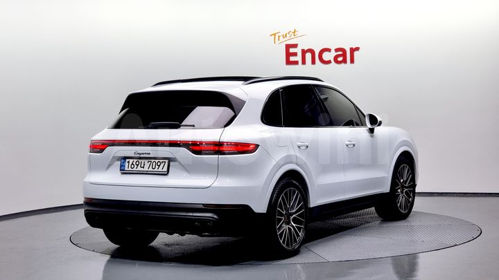 Porsche Cayenne 2022 — 2