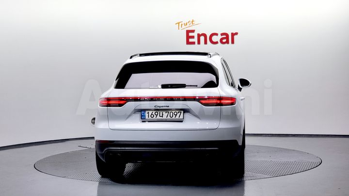 Porsche Cayenne 2022 — 4