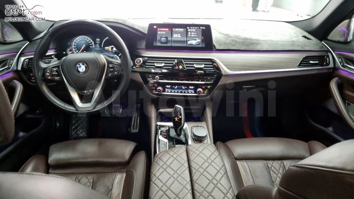 BMW 5 Series 2017 — 5