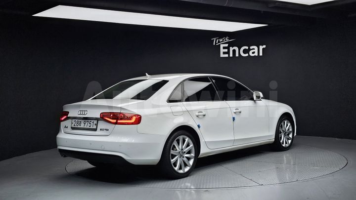 Audi A4 2013 — 2