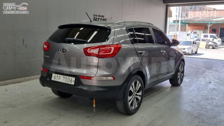 Kia Sportage 2012 — 2