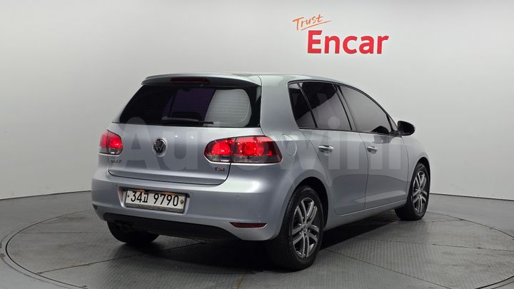 Volkswagen Golf 2013 — 2