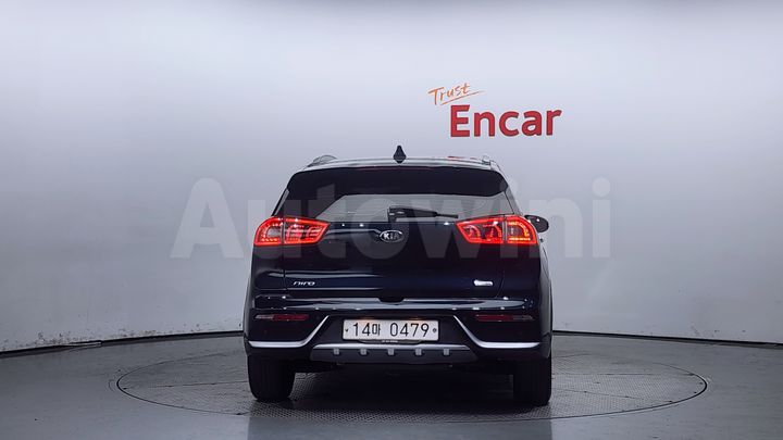 Kia Niro 2017 — 4
