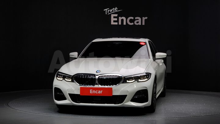 BMW 3 Series 2021 — 3