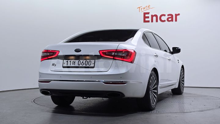 Kia K7 2015 — 2