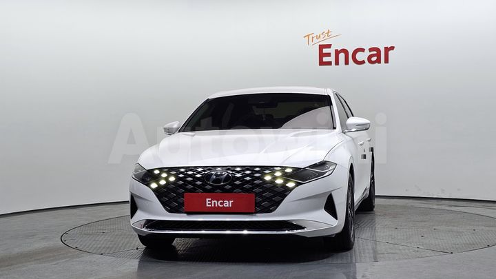 Hyundai Grandeur 2022 — 3