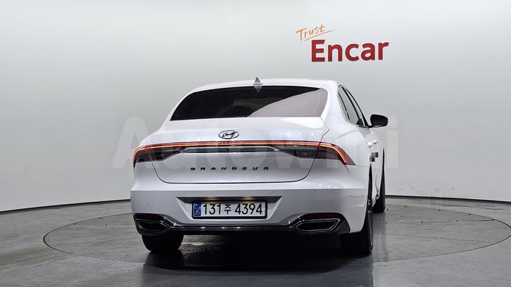 Hyundai Grandeur 2022 — 4