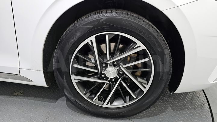 Hyundai Grandeur 2022 — 5