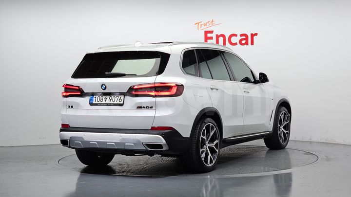 BMW X5 2021 — 2