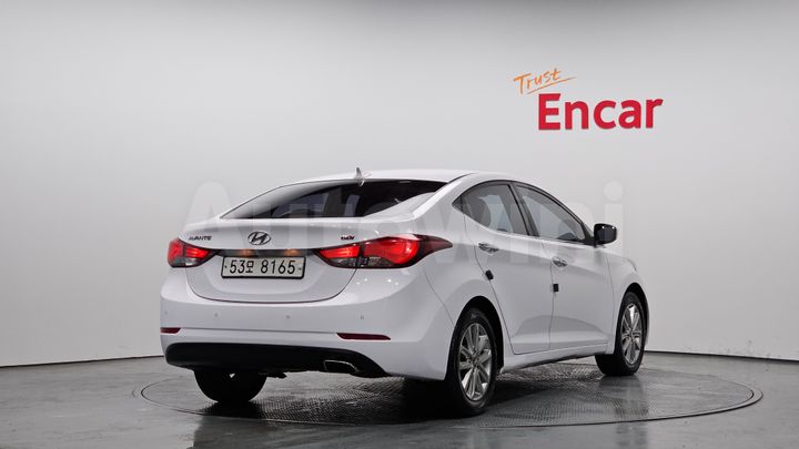 Hyundai Avante 2015 — 2