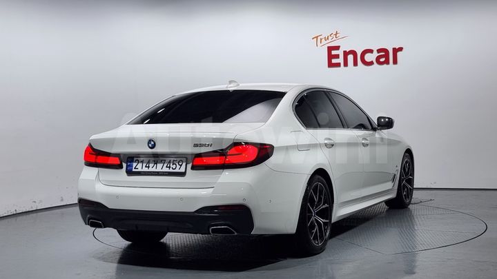 BMW 5 Series 2022 — 2