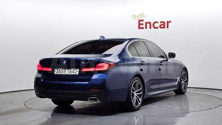 BMW 5 Series 2021 — 2