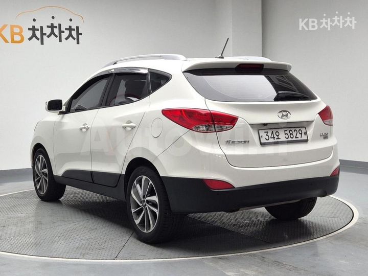 Hyundai Tucson 2012 — 2