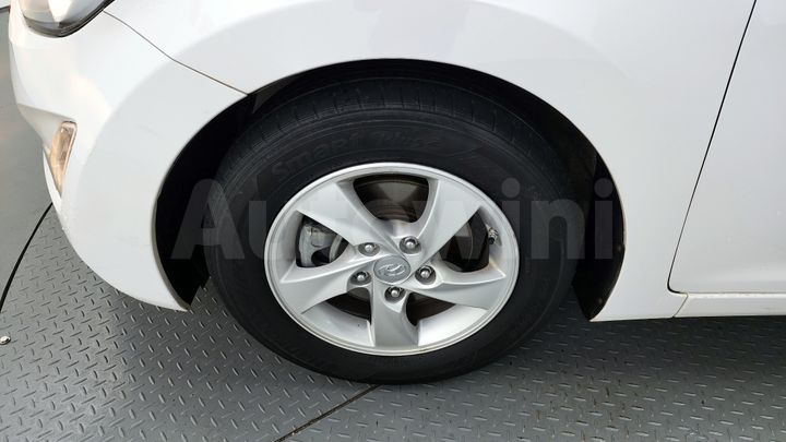 Hyundai Avante 2016 — 5
