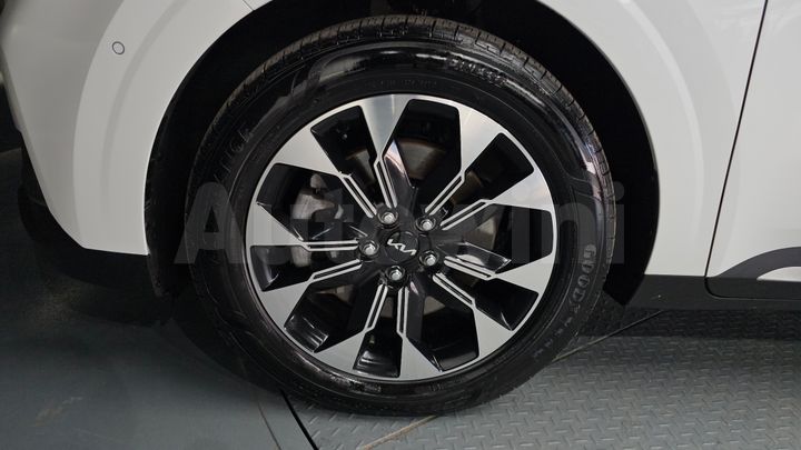 Kia Carnival 2023 — 5