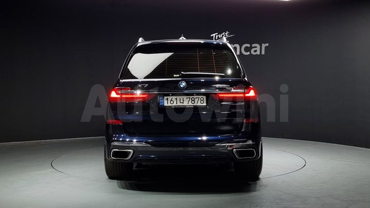 BMW X7 2021 — 4