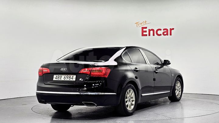 Kia K7 2011 — 2