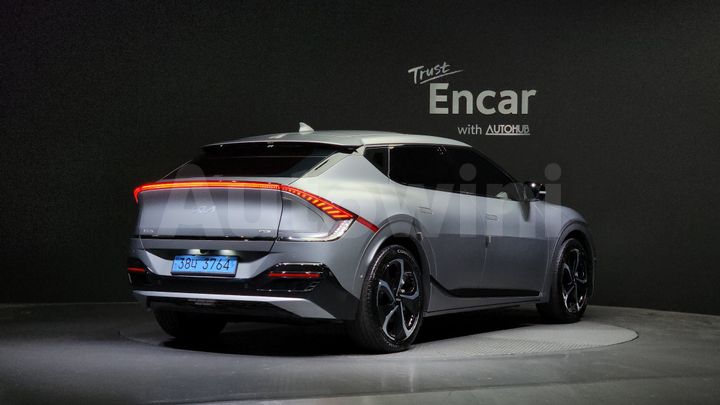 Kia EV6 2023 — 2