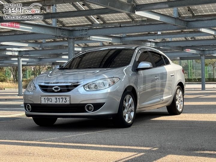 Renault SM3 2009 — 2
