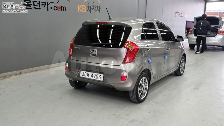Kia Morning 2011 — 2