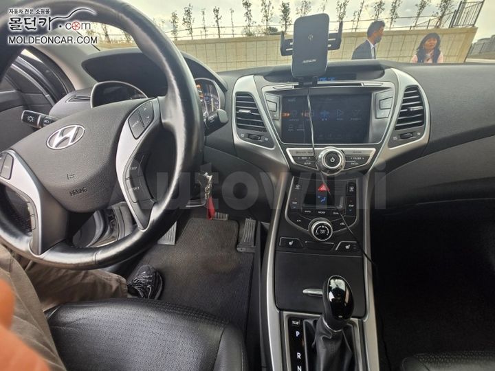 Hyundai Avante 2015 — 4