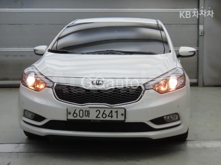 Kia K3 2015 — 2