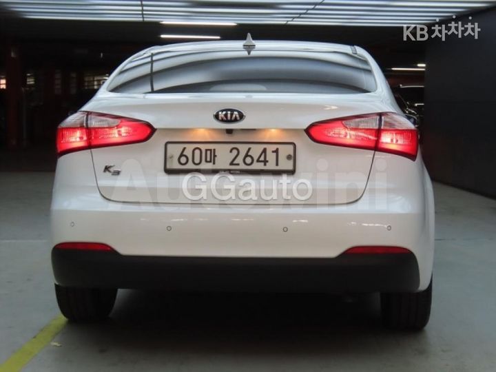 Kia K3 2015 — 3