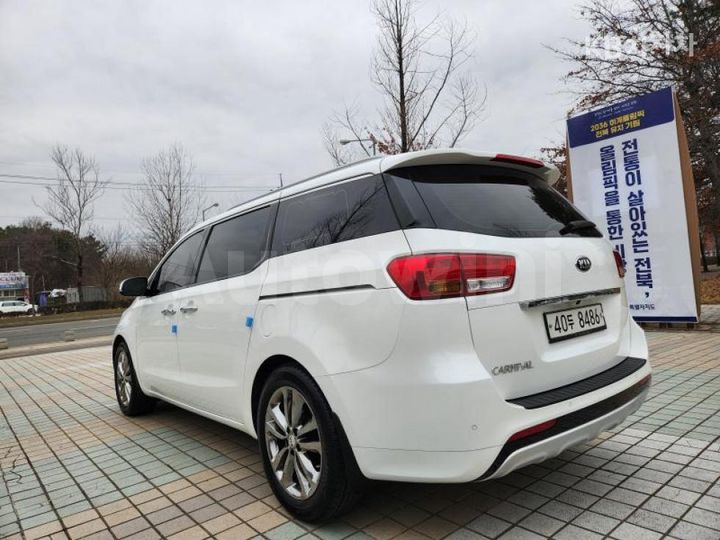 Kia Carnival 2018 — 5