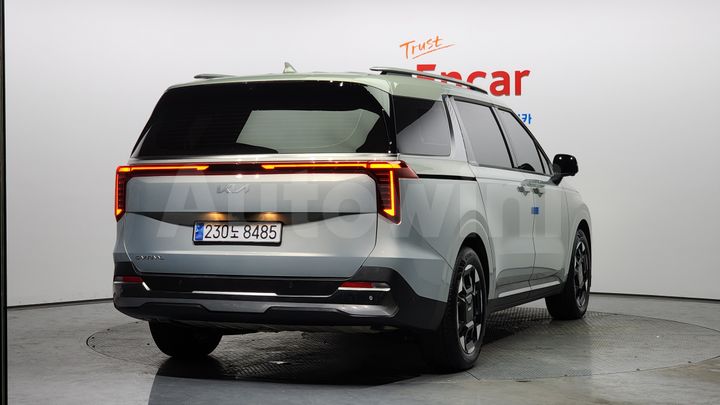 Kia Carnival 2024 — 2