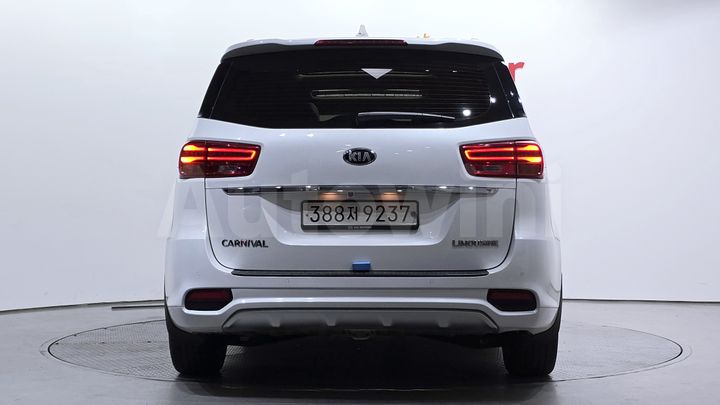 Kia Carnival 2019 — 4