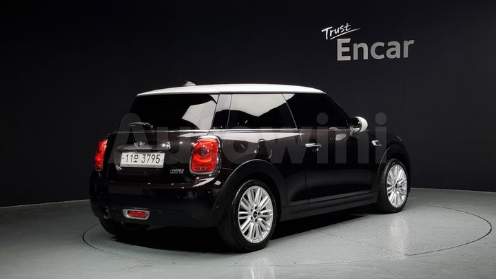 Mini Cooper 2015 — 2