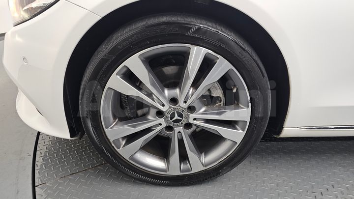 Mercedes-Benz C Class 2019 — 5