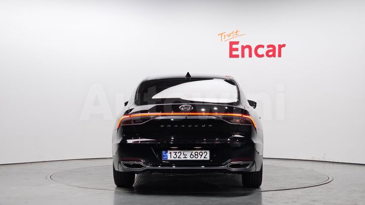 Hyundai Grandeur 2023 — 4