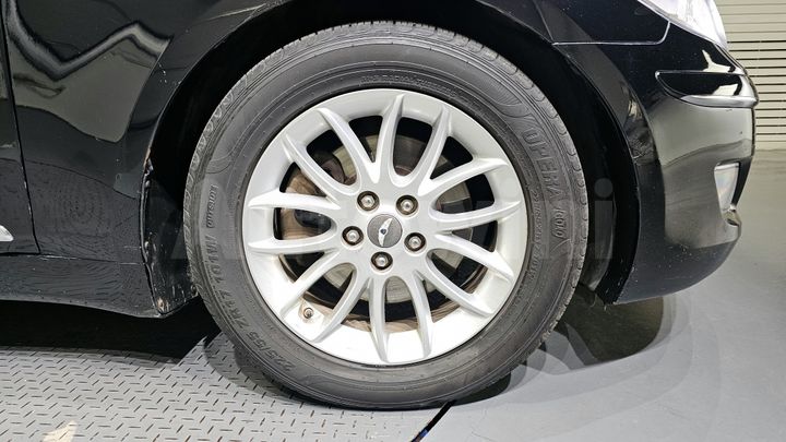 Hyundai Genesis 2011 — 5