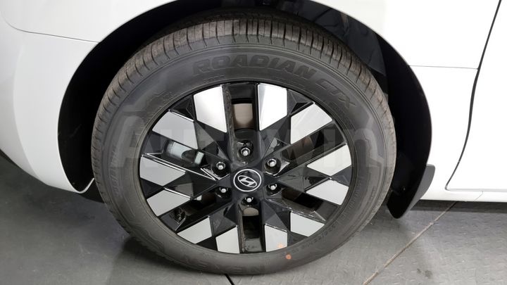 Hyundai Staria 2025 — 5