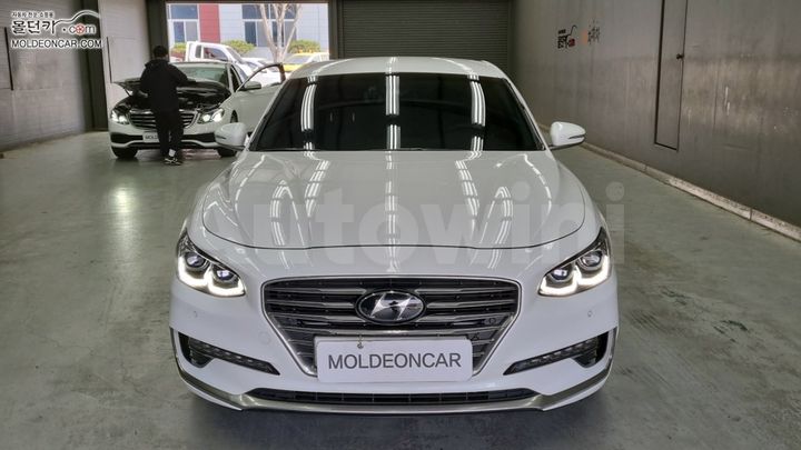 Hyundai Grandeur 2018 — 3